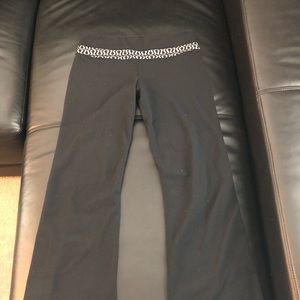 Lululemon black yoga pants